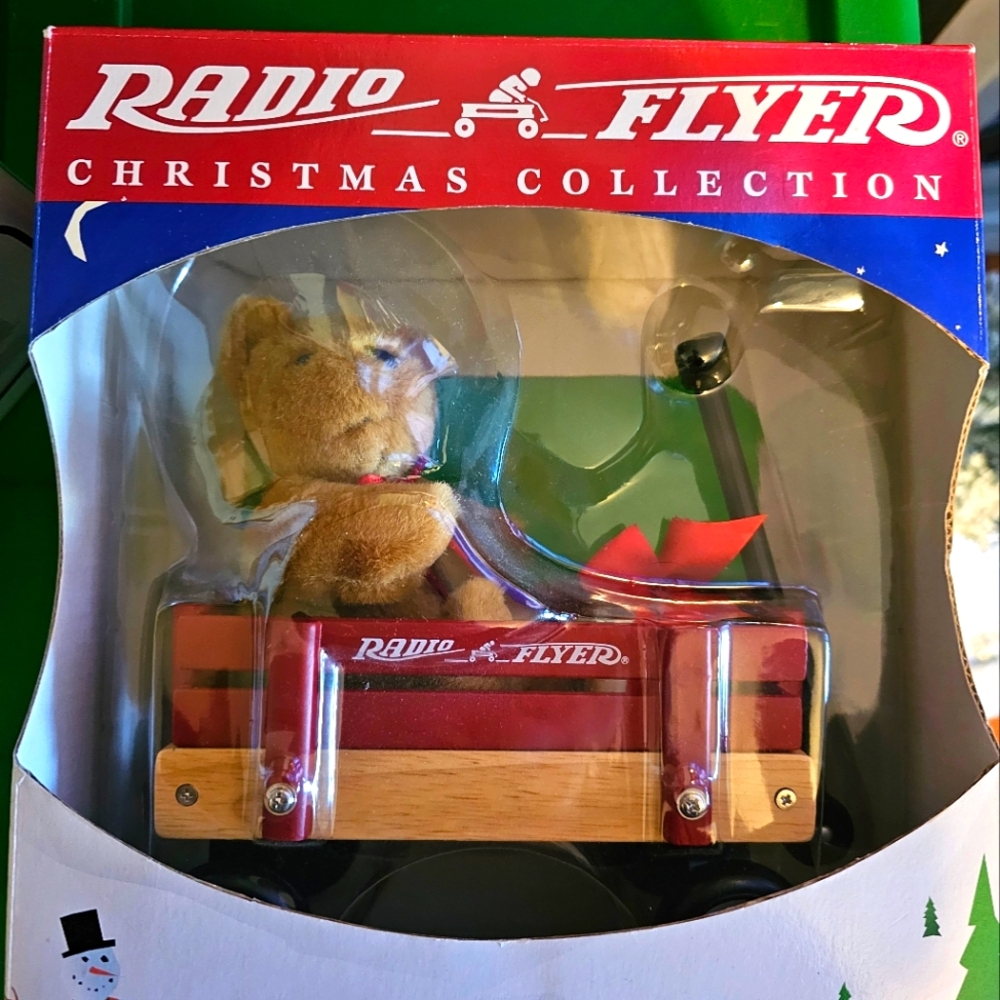 Radio Flyer Christmas decoration